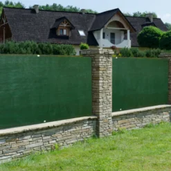 Brise vue 1,80 m x 10 m vert occultant 90g m²