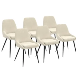 Chaises confortables en velours beige avec accoudoirs