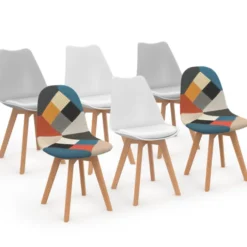 Chaises scandinaves mix color blanc, gris clair et patchworks