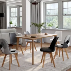Chaises scandinaves mix color : gris, blanc, noir et patchworks