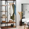 Dressing penderie avec étagères style industriel