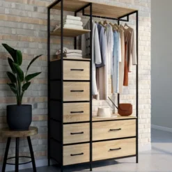 Dressing penderie industriel avec 7 bacs en tissu, coloris bois et noir
