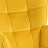 Fauteuil en velours jaune style scandinave