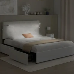 Lit double 140 x 190 avec liseuses et 2 tiroirs sur roulettes