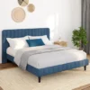 Lit 140x190 cm velours bleu avec tête de lit et sommier