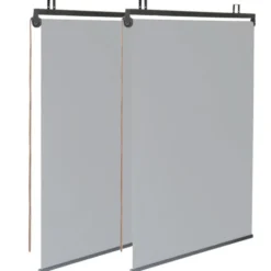 Pergola acier lames orientables 3x4 m avec 4 stores gris clair